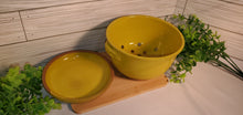 Load image into Gallery viewer, Berry Bowl w/ Drainage Dish
